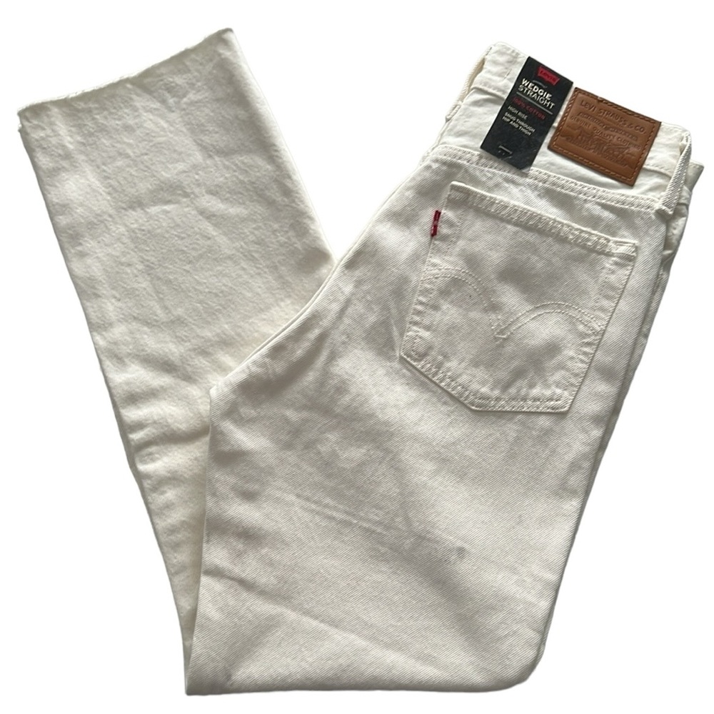 Levi’s Wedgie Straight - Picture 11 of 16